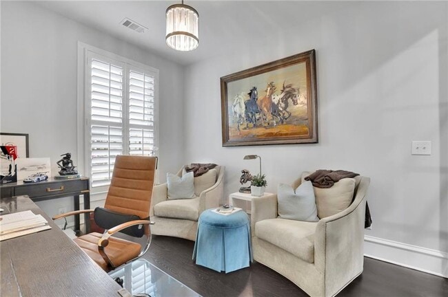 Building Photo - 885 3rd St