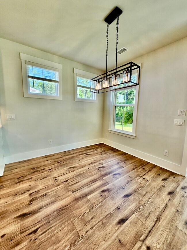 Building Photo - Like new beauty in Point Hope - Charleston