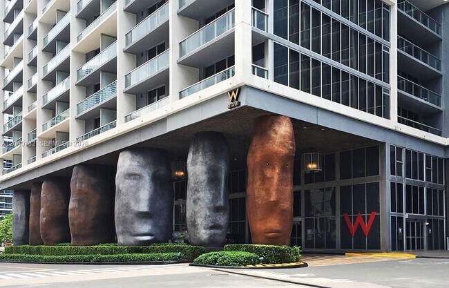 Building Photo - 485 Brickell Ave