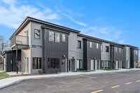 Building Photo - Zone 32