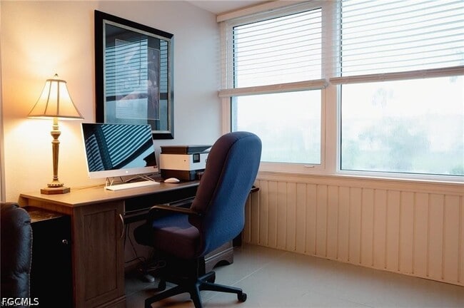 Building Photo - 1724 Pine Valley Dr