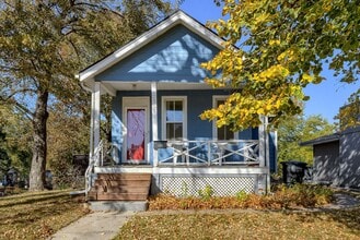 Building Photo - Cozy 1 Bedroom Bungalow!!