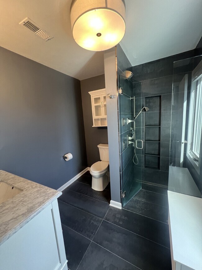 Building Photo - 9309 Sandler Dr