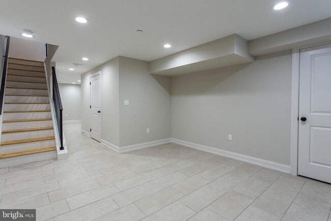 Building Photo - 2052 Gerritt St