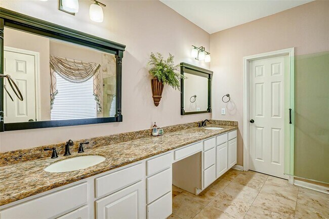 Building Photo - 2143 Hill Canyon Ct