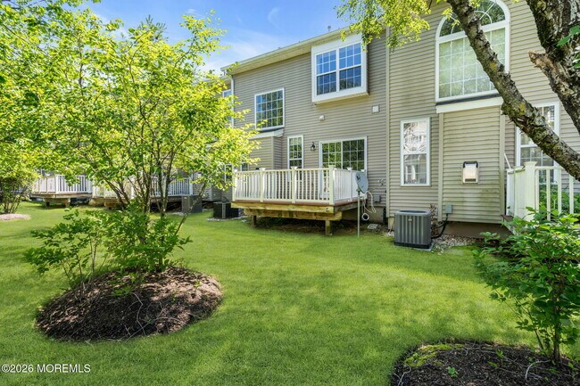 Building Photo - 30 Brookfield Dr