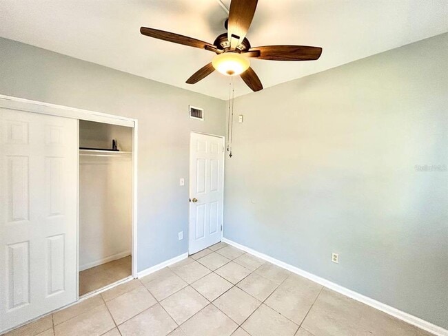 Building Photo - 5209 10th Ave S