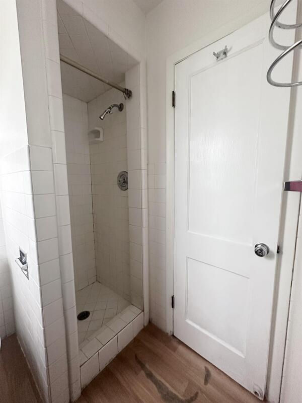 Building Photo - 116 N Tremont St