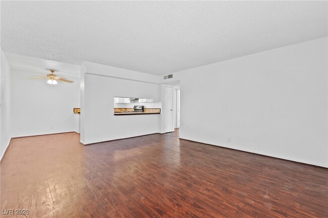 Building Photo - 24 Rose St