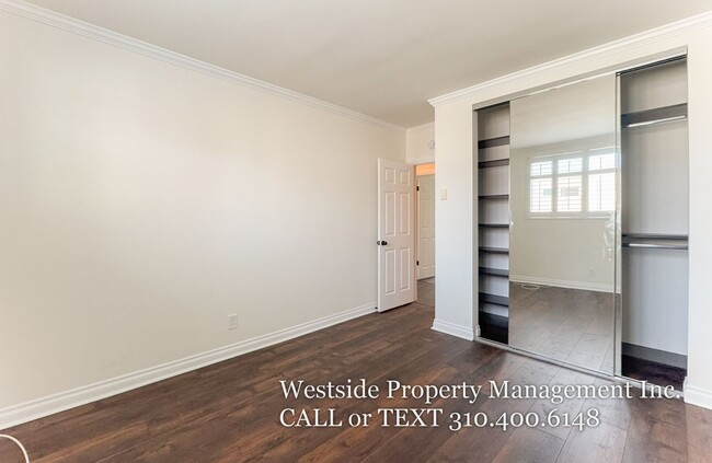 Building Photo - Controlled Access Complex | Townhouse 3BD/...