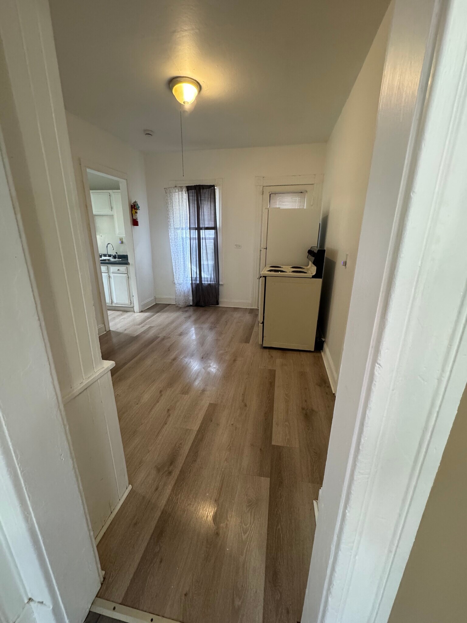 Building Photo - 11 Columbia Ave