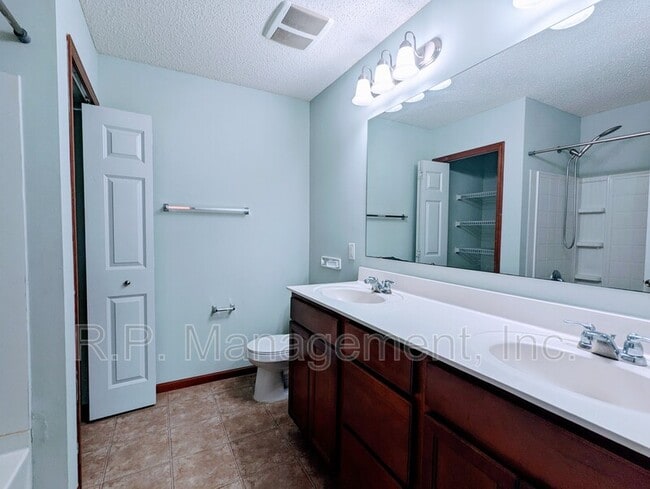 Building Photo - 3352 Hazel Trail