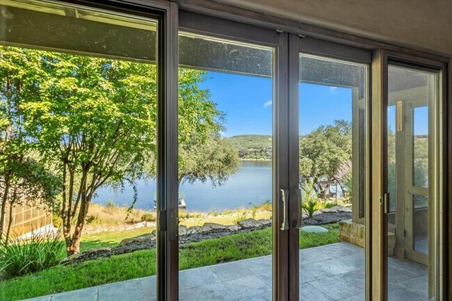 Building Photo - 24736 Travis Lakeside Cove