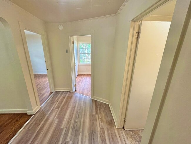 Building Photo - Statesville West - 2BR/1BA