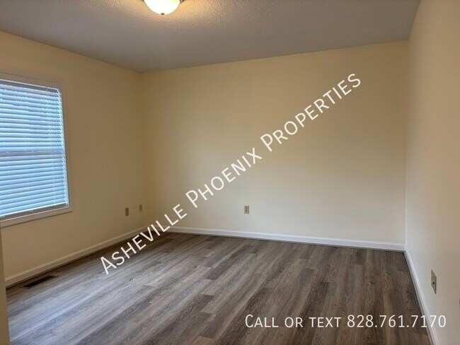 Building Photo - 148 Laurel Loop