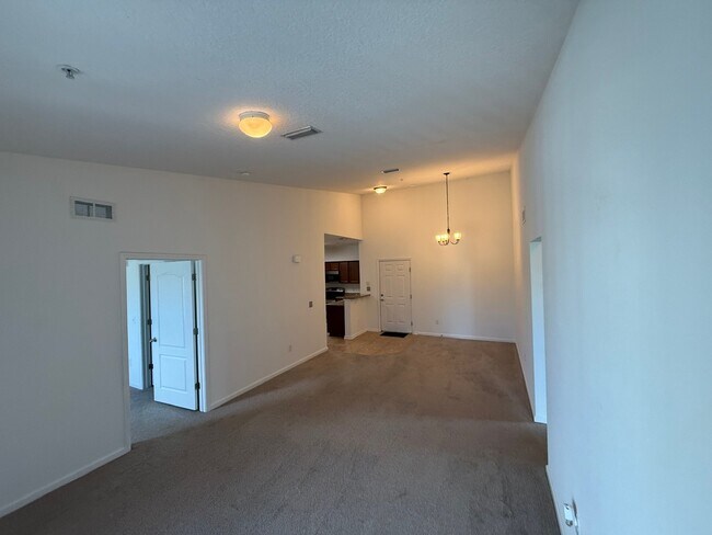 Building Photo - 4908 Key Lime Dr