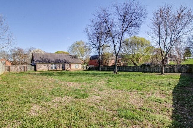 Building Photo - 1031 Margaret Dr