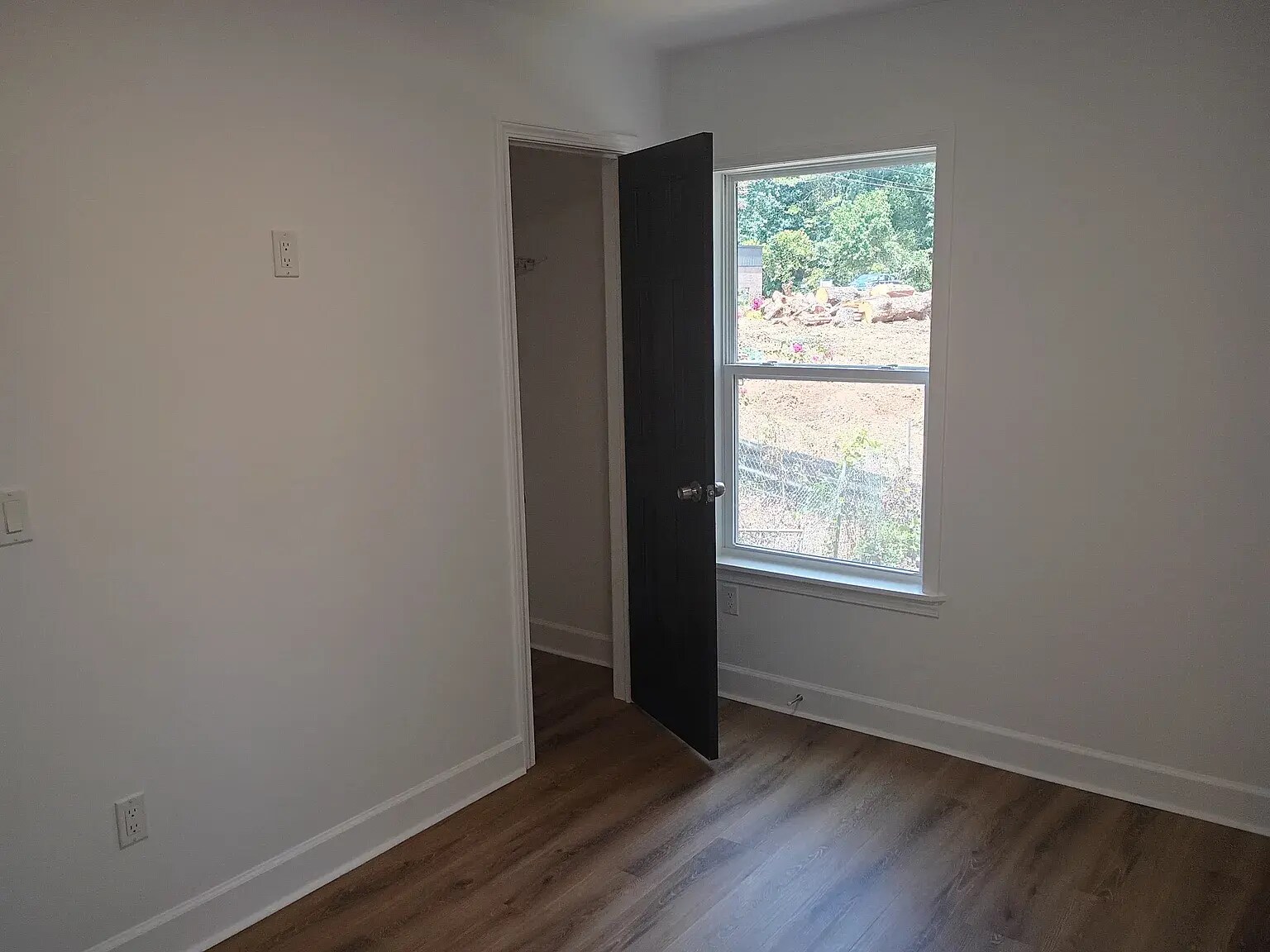 Building Photo - 731 N Price Rd