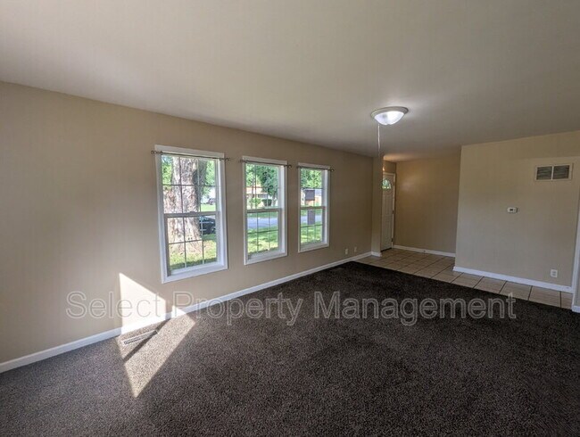 Building Photo - 926 Houston Dr