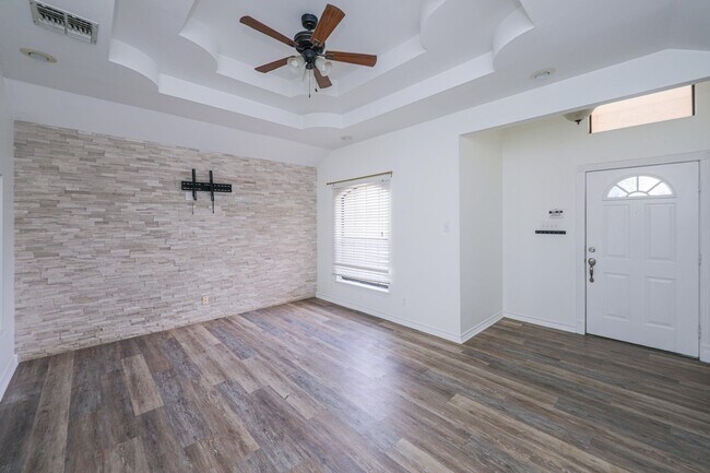 Building Photo - 752 Buffalo Ct