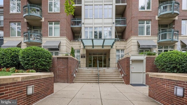 Building Photo - 4025 Connecticut Ave NW