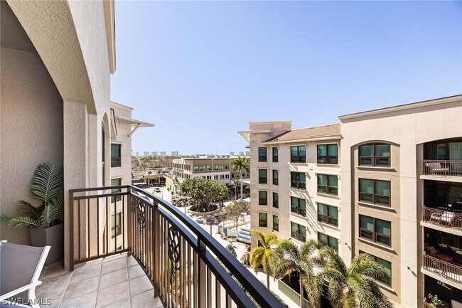 Building Photo - 9123 Strada Pl