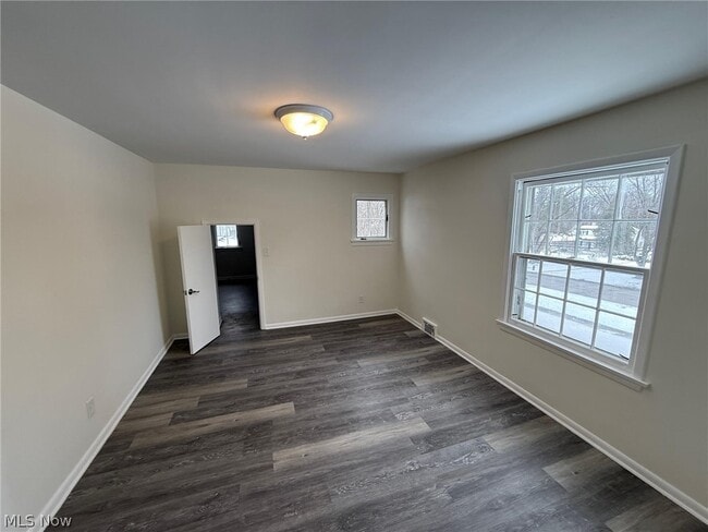 Building Photo - 22350 S Woodland Rd