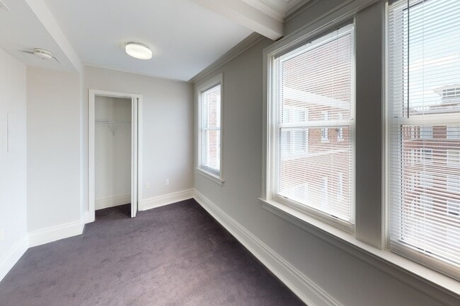 Interior Photo - Bellerive