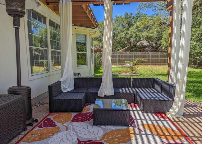 Building Photo - Stylish 4-Bed, 3.5-Bath Rental with Great ...