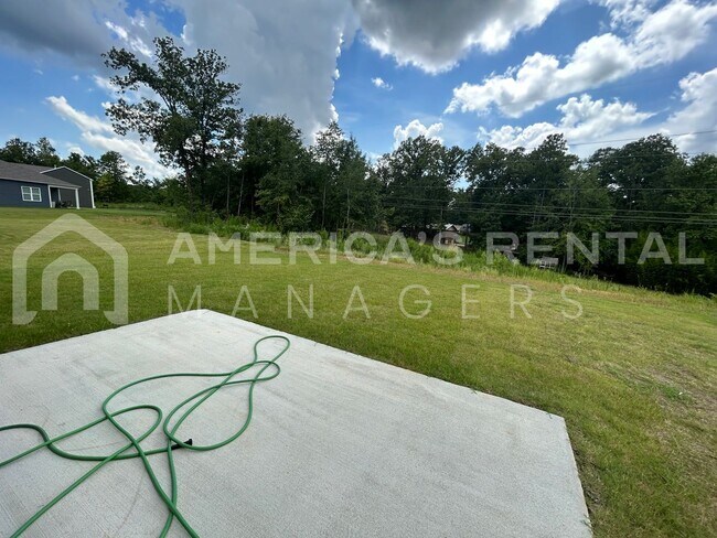 Building Photo - 5293 Meadow Ridge Trail