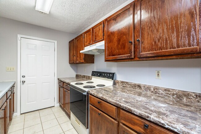 Building Photo - 2603 Louise Ave