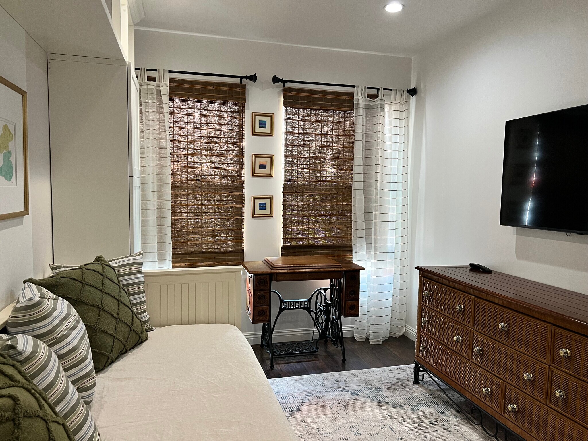 bedroom 2-office - 532 W 40th St