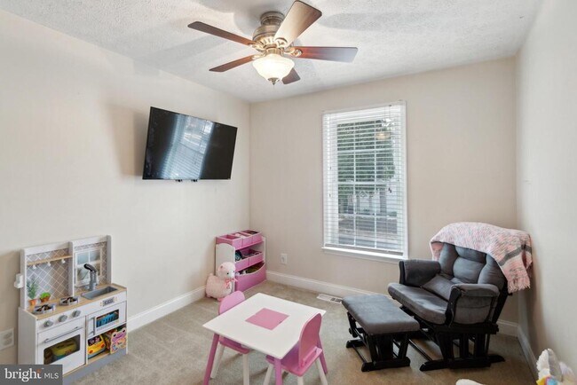 Building Photo - 1503 Virginia Ct