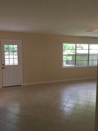 Building Photo - 5115 Tashkent Dr