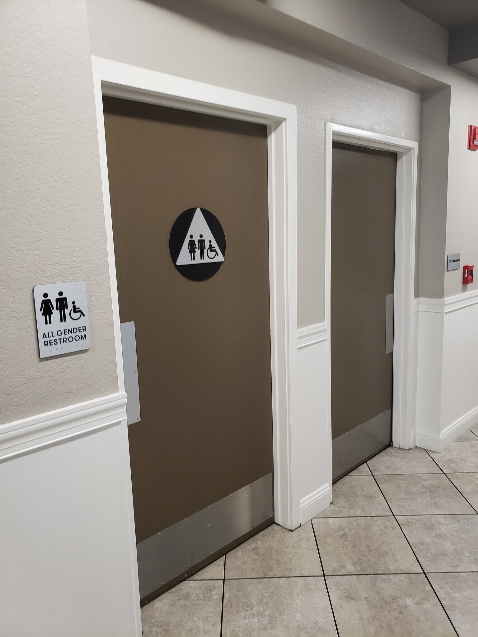 Building Photo - 6400 Christie Ave