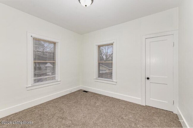 Building Photo - 4806 Peachtree Ave