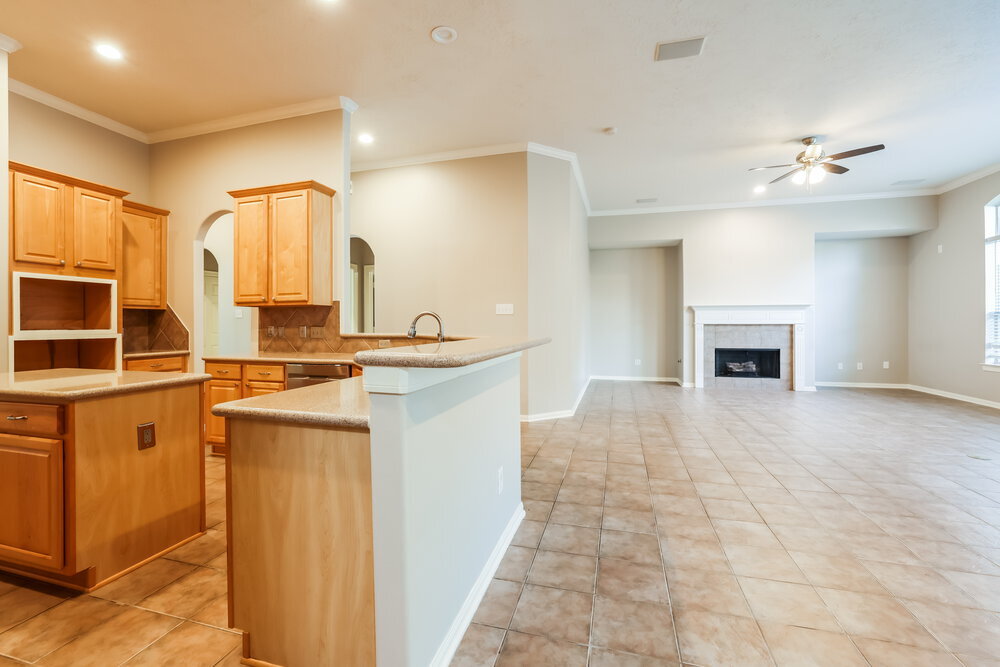 Building Photo - 20868 Bentwood Oaks Dr