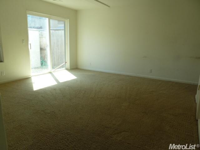  - 2368-2382 Glendale Ln