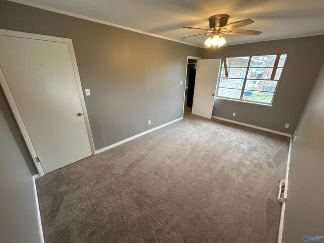 Building Photo - 613 Dawson Terrace NW