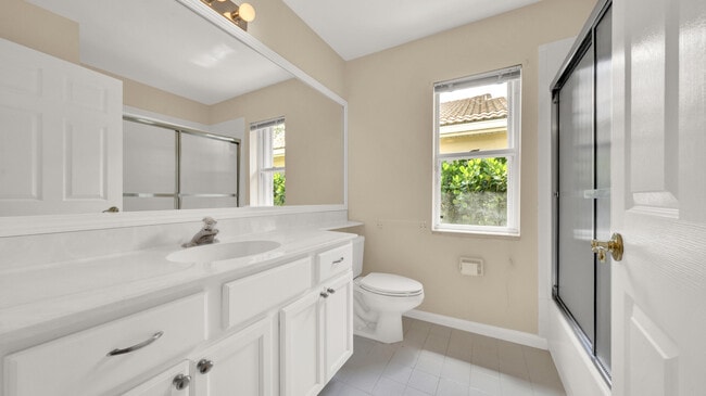 Building Photo - 13255 Royale Sabal Ct