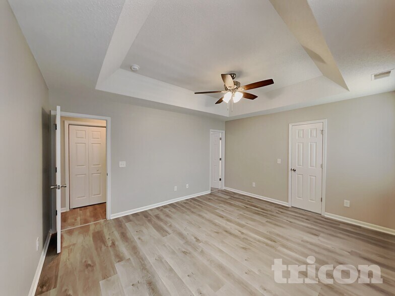 Building Photo - 89 Smokewood Dr