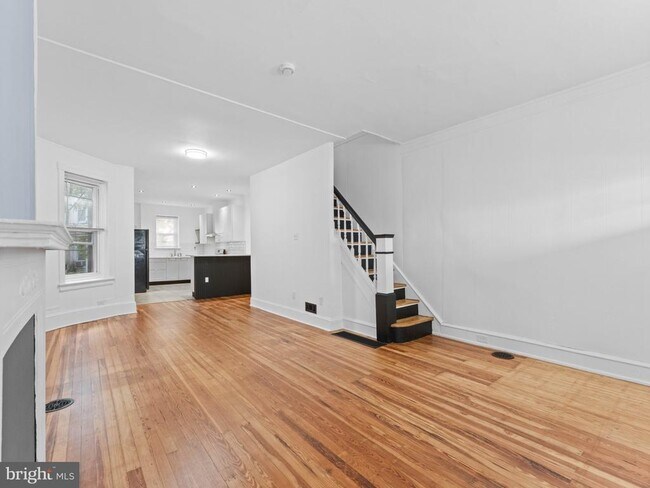 Building Photo - 1618 S 54th St