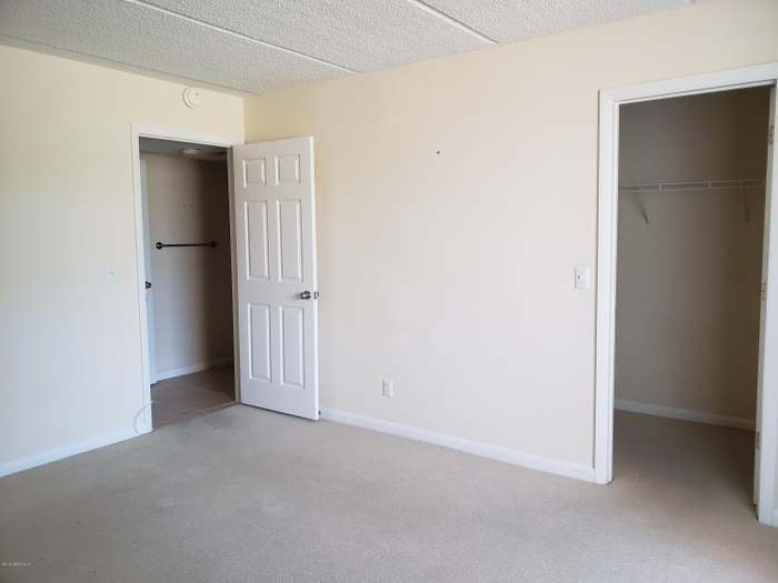 Building Photo - 3401 Townsend Blvd