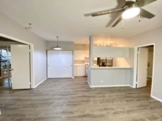 Building Photo - Ewa Beach-Palm Court: 2 Bdrm 2 Bath Townho...