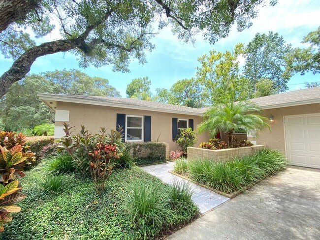 Building Photo - 104 Hatfield Ct