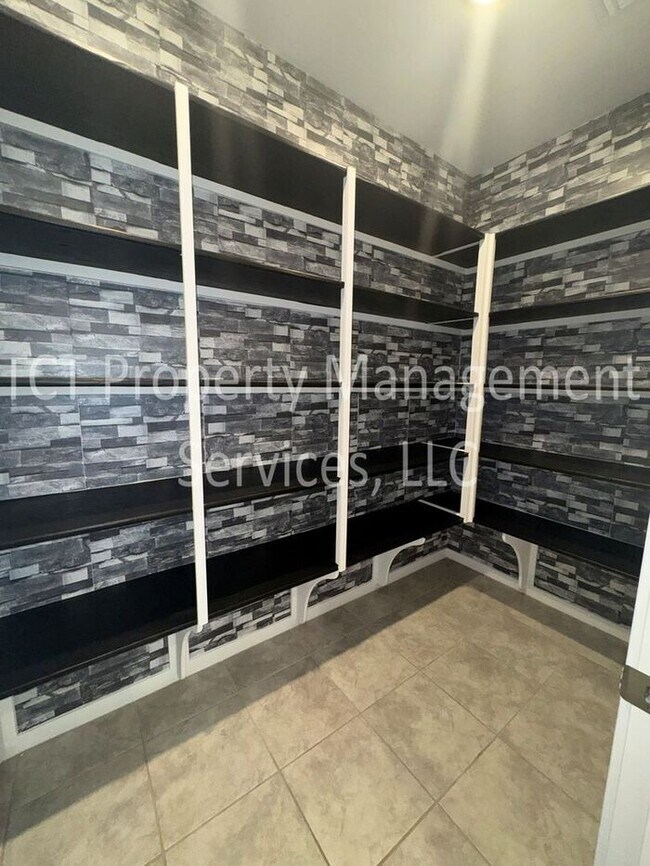 Building Photo - Beautifully Updated San Tan Groves Home