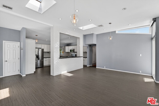 Building Photo - 6292 Lubao Ave