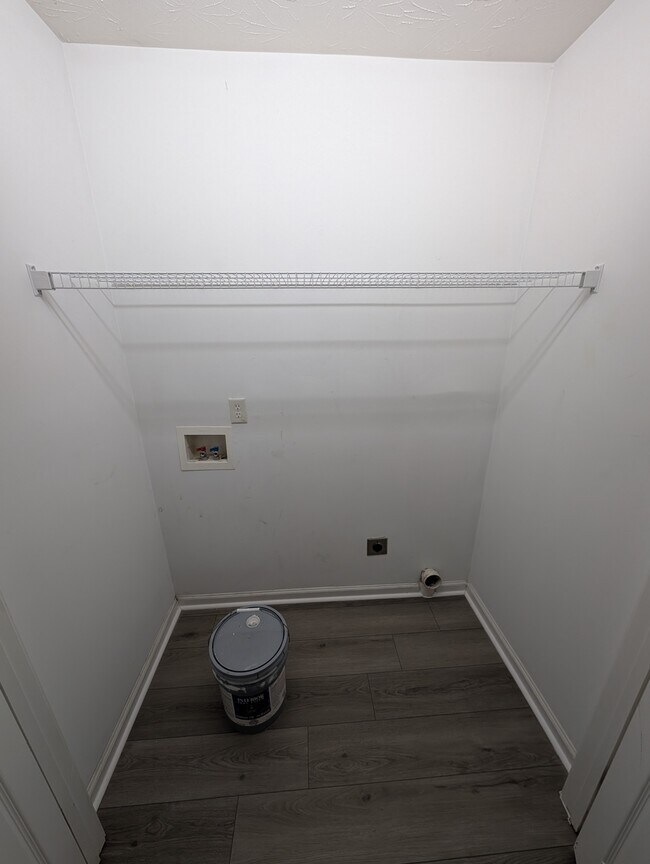 Building Photo - 1039 Stonemark Trl