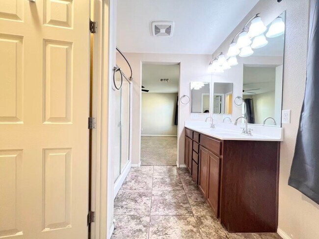 Building Photo - Charm House In Southern Highlands