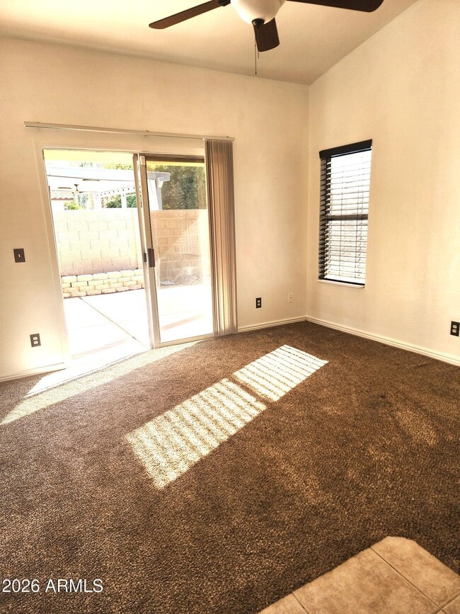 Building Photo - 7545 W Kerry Ln